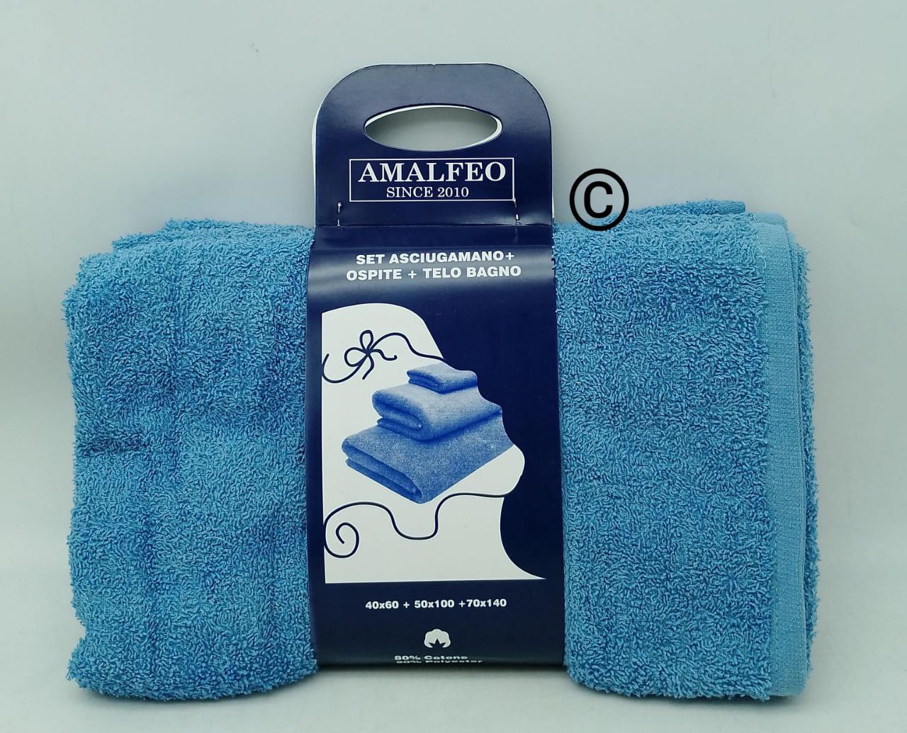 set da bagno composto da tre  pezzi