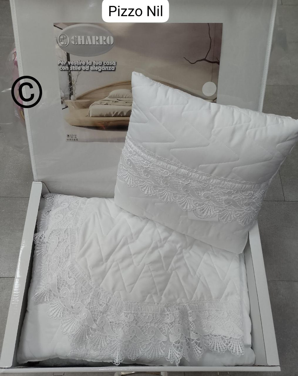 Trapuntino Charro con Maxi Pizzo e Due Cuscini Abbinati