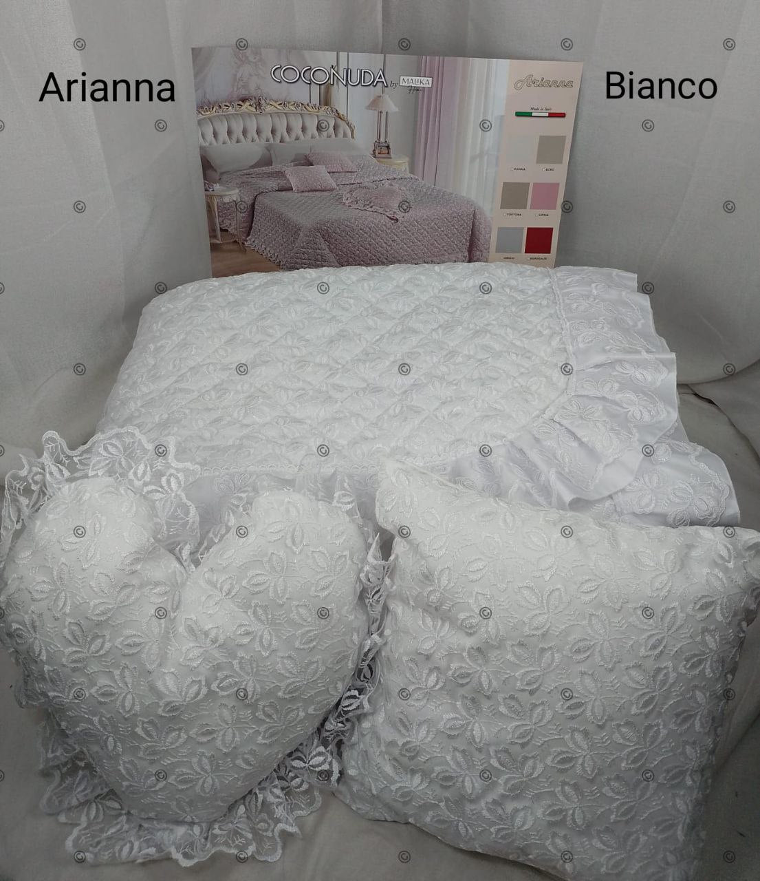 Trapuntino con Tutto Macramè e Organza Ricamato