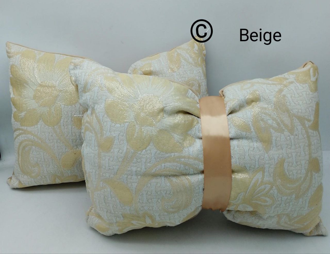 Coppia Cuscini Gobelin a Fiocco