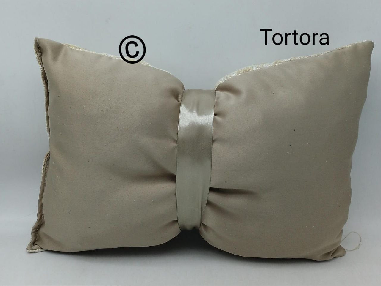 Coppia Cuscini Gobelin a Fiocco