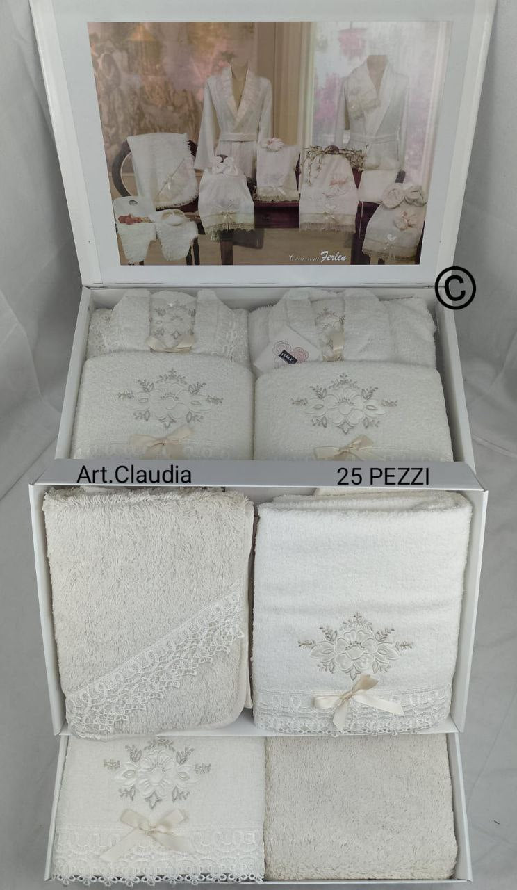 Completo Bagno 25 Pezzi Ricamato e con Balza in Macramè