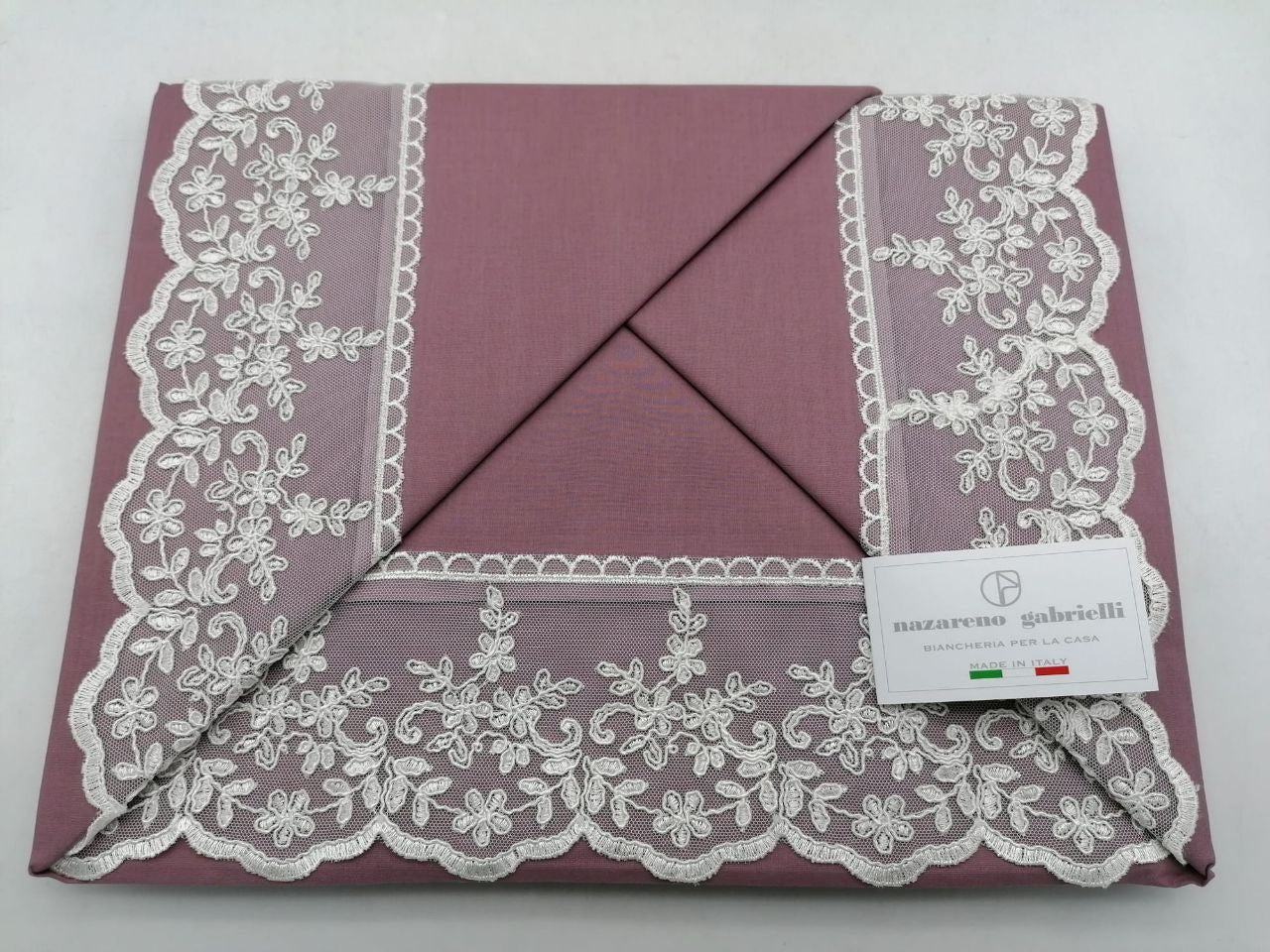 Completo Lenzuola Nazareno Gabrielli in Cotone con Elegante Balza in Tulle e Raffinato Macramè